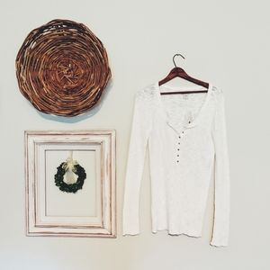 WHITE BANANA REPUBLIC SWEATER TOP